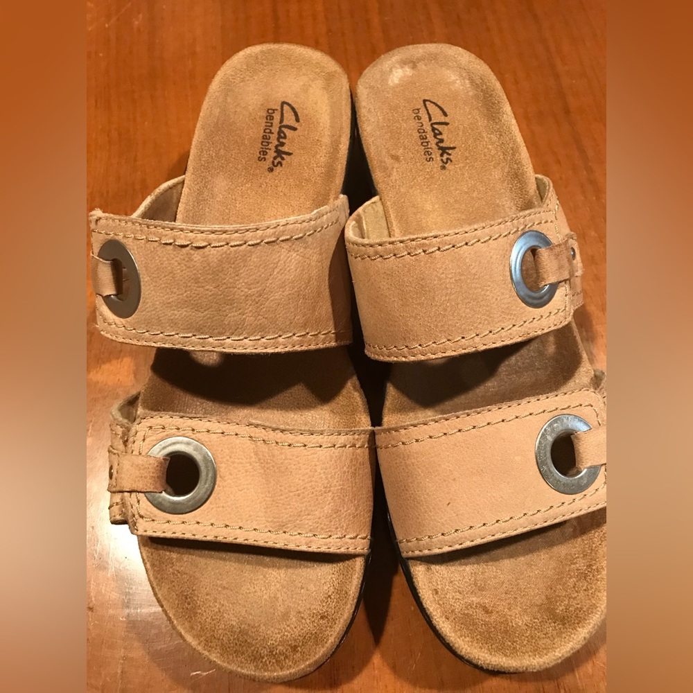 CLARKS bendable double STRAP suede tan SANDAL slide